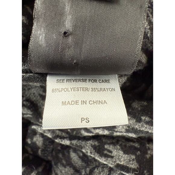 Bobeau Petite Size Sp Abstract Button Cardigan Sweater Gray Long Sleeve - Picture 7 of 9